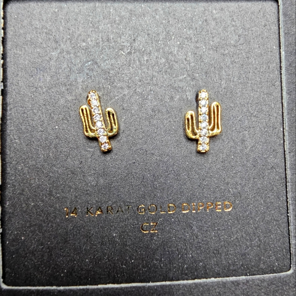 Cactus stud earrings
